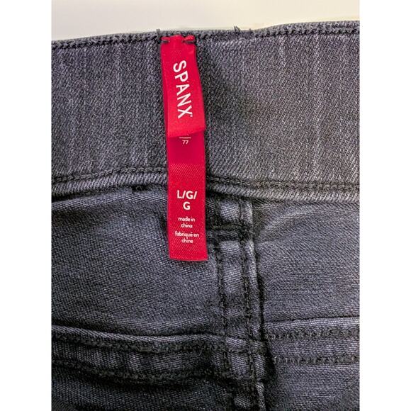 Spanx Women's Black Pull On Cropped Ankle Raw Hem Denim Jeans Size Large #20355R - Picture 4 of 7